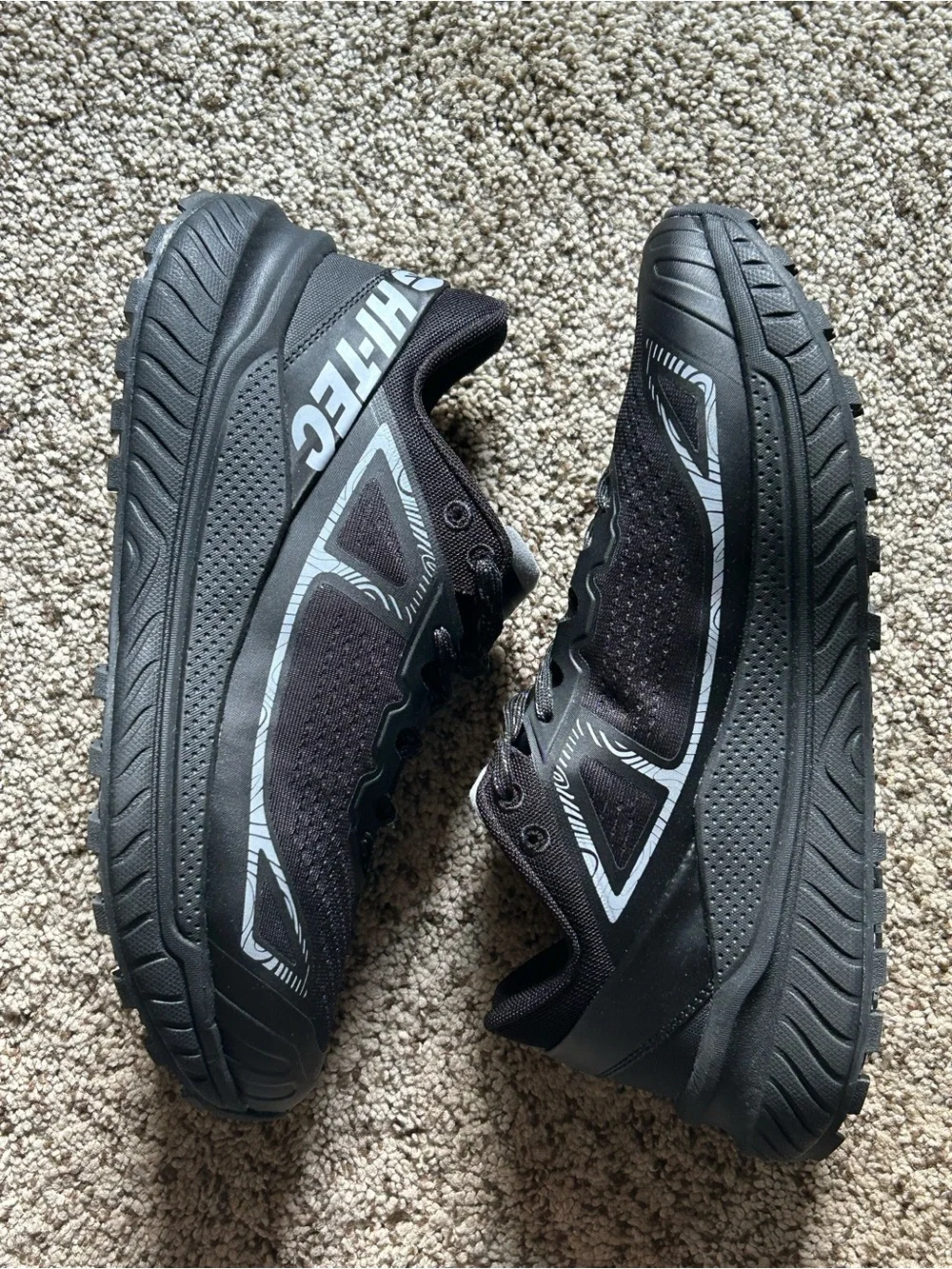 Hi-Tec Catalina Trail black & gray Men's running shoes size 9.5